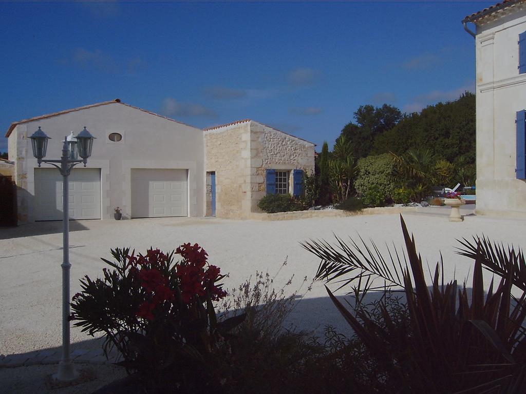 L'Oasis Port-dʼEnvaux Exterior foto